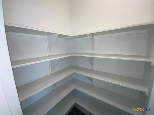 Building Photo - 1236 Grand Oak Trl