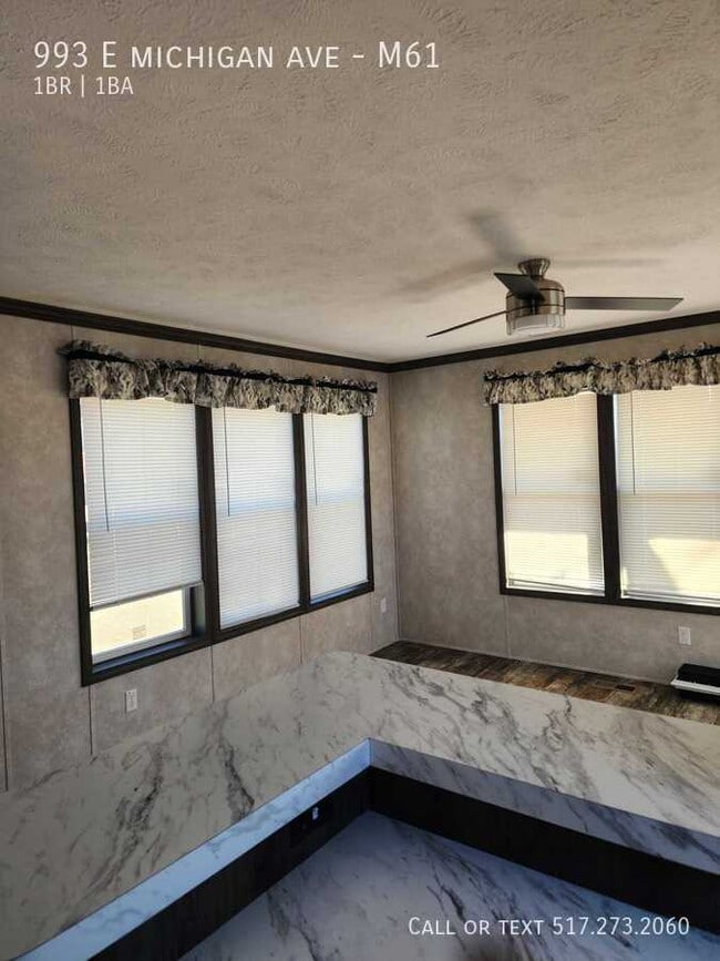 Building Photo - 993 E Michigan Ave