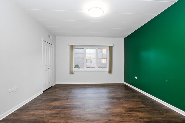 Building Photo - 14130 Sheffield Dr