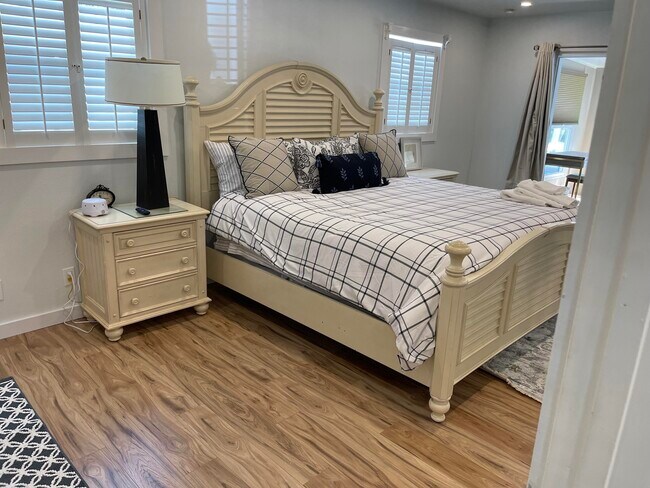 Building Photo - 196 SW Kanner Hwy