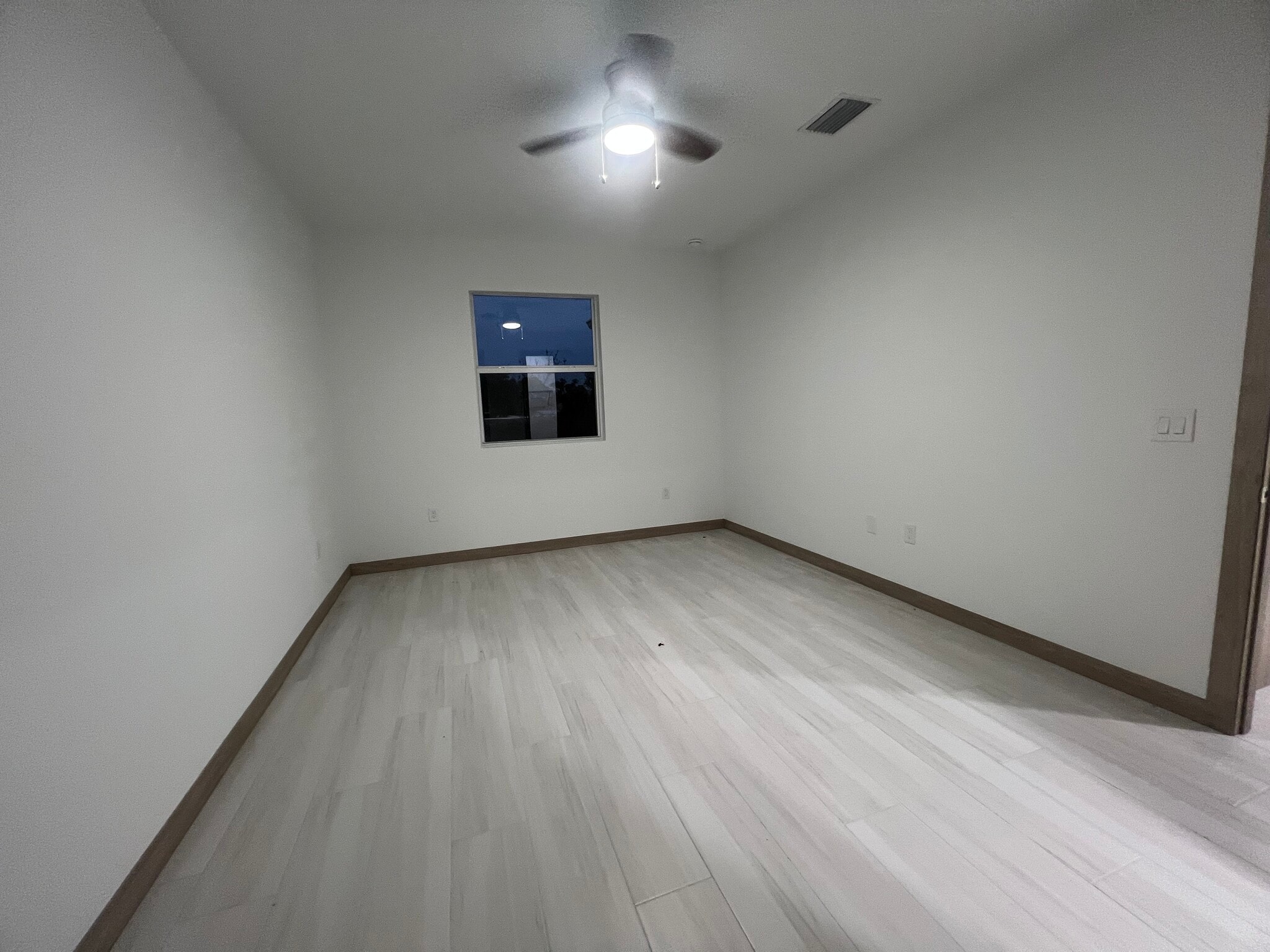 Building Photo - 4135 Watson Ave