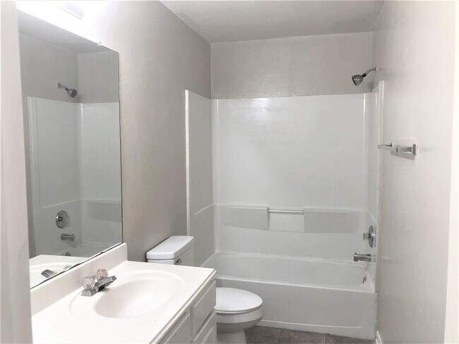 Building Photo - 6535 Silky Moss Dr