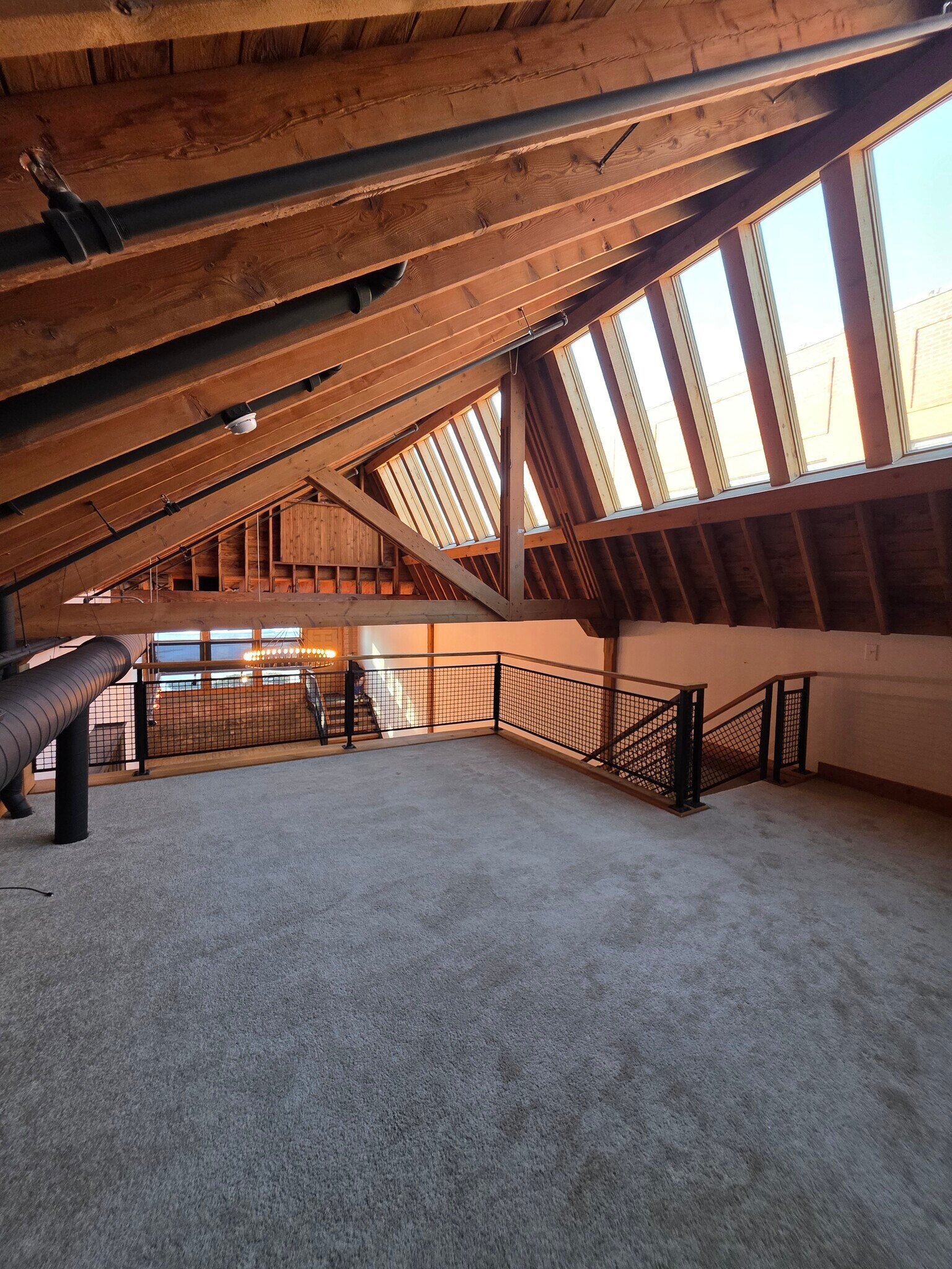 Loft - 316 N Seminary Ave