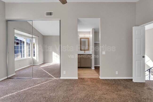 Building Photo - 7960 Mission Vista Dr