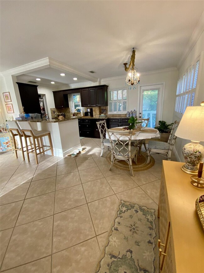 Building Photo - 2755 NE 28th Ave