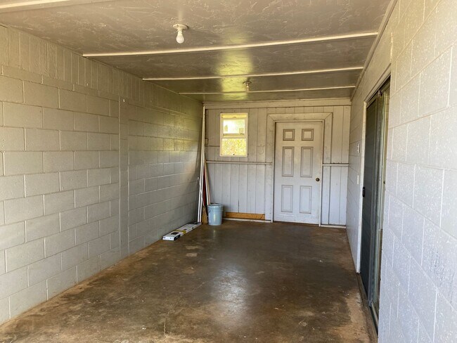 Building Photo - TCT - Crozier-2