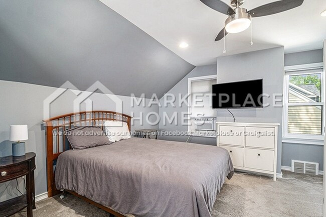 Building Photo - 612 S Dorchester Ave