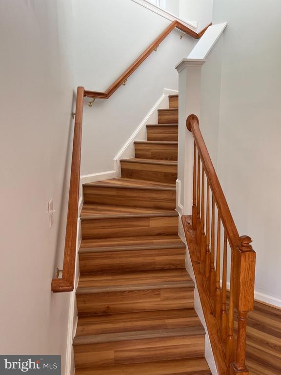 Building Photo - 9611 Juniper Dr