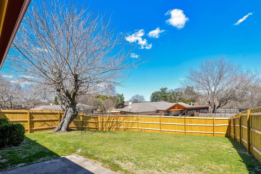 Building Photo - 1137 Harvest Hill Cir