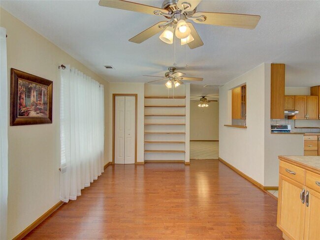 Building Photo - 1600 San Juan Dr