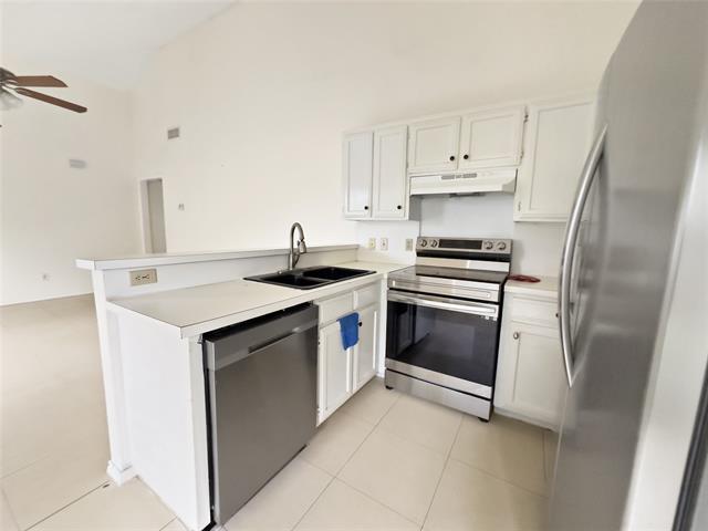 Building Photo - 1106 Hollis St