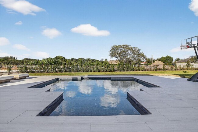 Building Photo - 14855 Millstone Ranches Dr