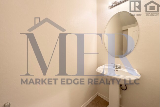 Building Photo - 4Bed/2.5Bath House at Litchfield/Greenway! Move-In Ready on 08/06/2026!
