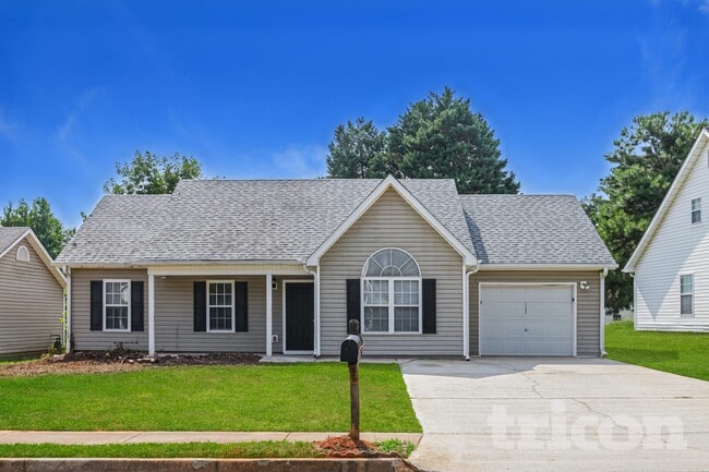 Building Photo - 1303 N Hampton Dr