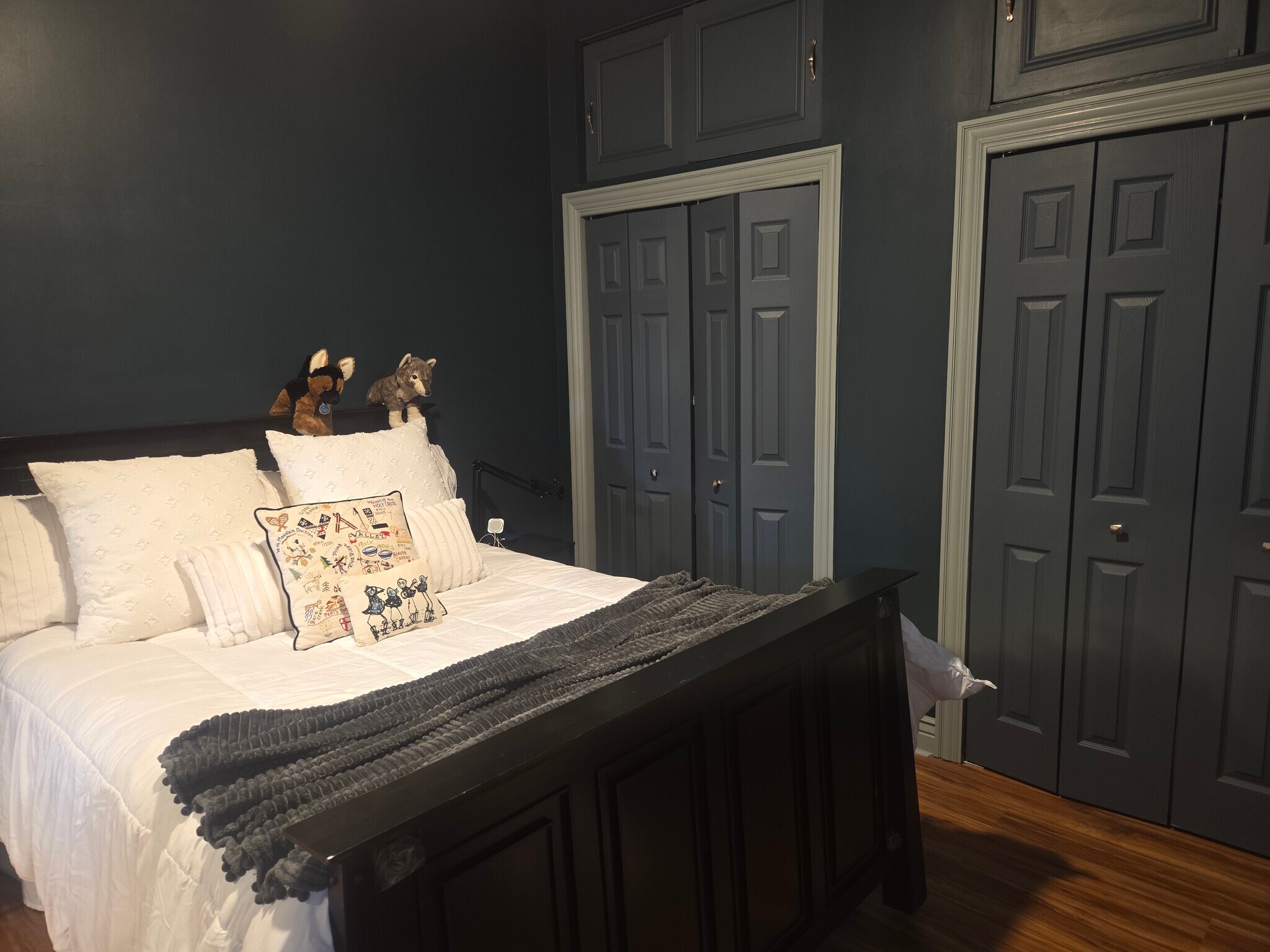 Building Photo - 2557 W Superior St