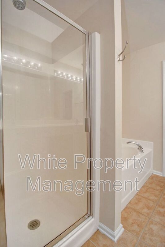 Building Photo - 10146 Blakeney Preserve Dr