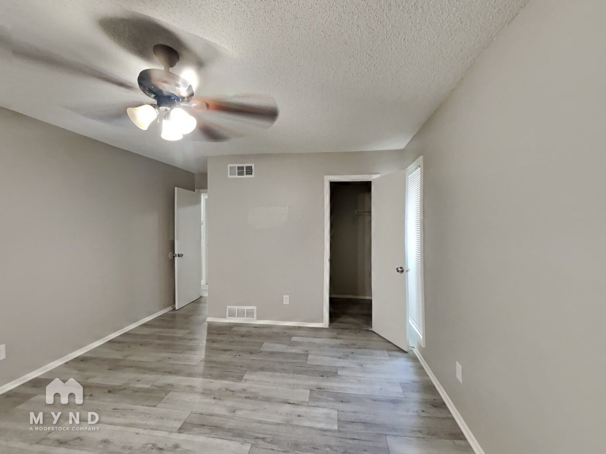 Building Photo - 5607 Maple Tree Dr