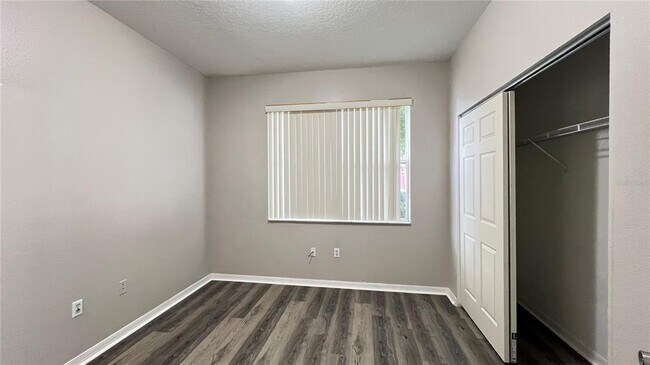 Building Photo - 318 Sand Ridge Dr