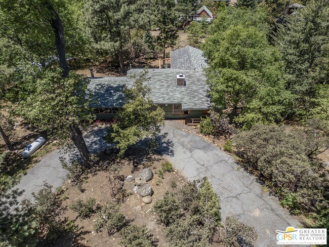 Building Photo - 25465 Seneca Dr