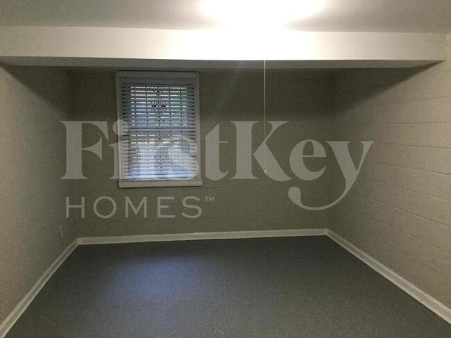 Building Photo - 1760 Danrich Dr