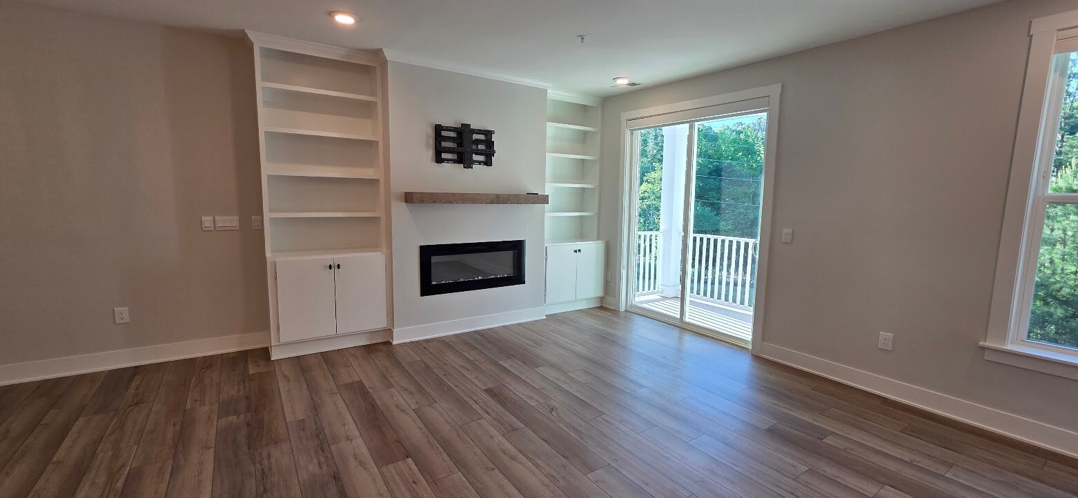 Building Photo - 11549 Helmond Way