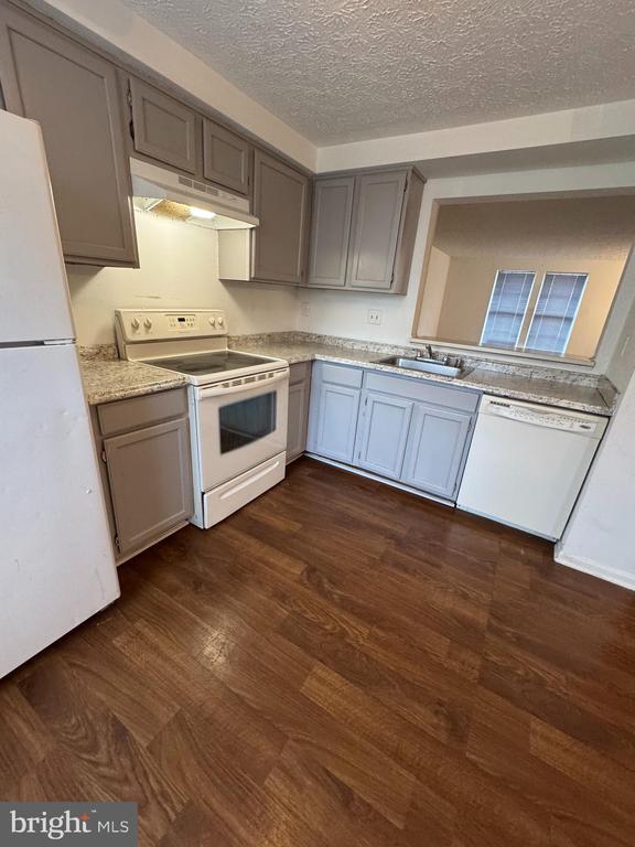 Building Photo - 9730 Red Clover Ct