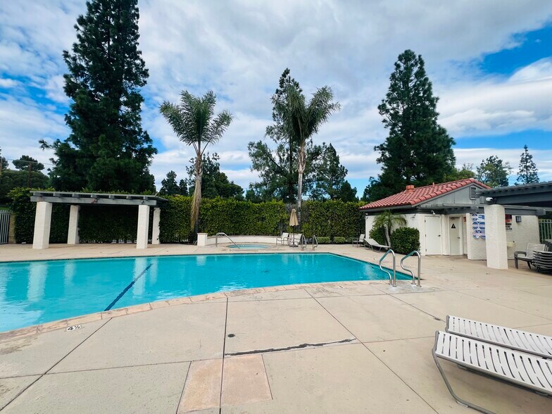 Building Photo - 19225 Index St