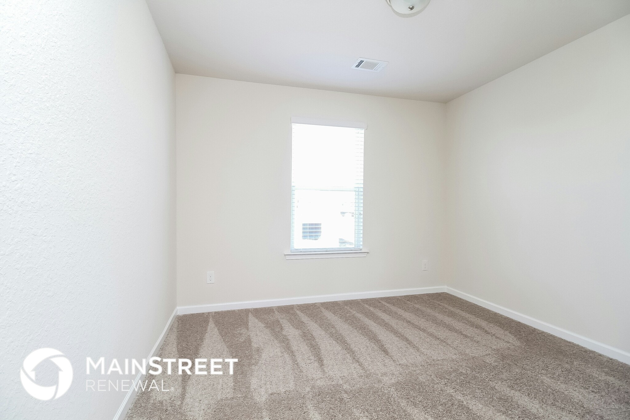 Building Photo - 2332 Bee Hive Dr