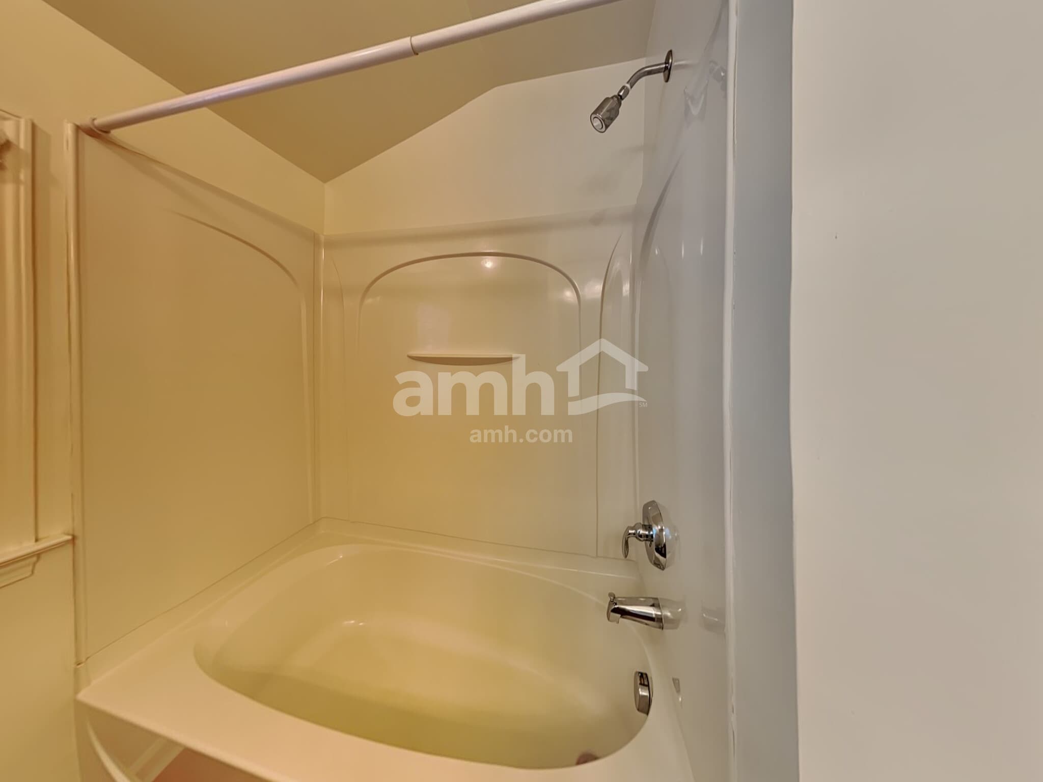 Building Photo - 145 Pearson Place