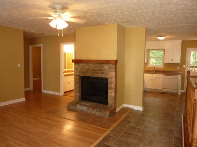 Building Photo - 1170 Kings Mill Run N