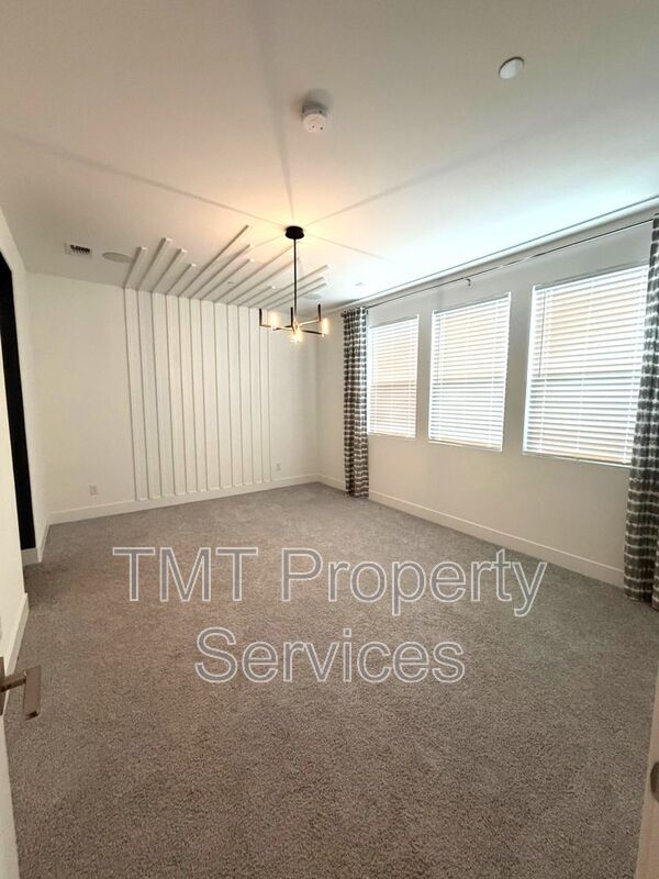 Building Photo - 12256 Alamosa Dr