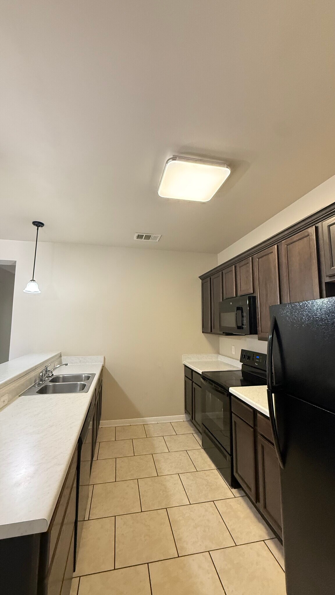 Building Photo - 4304 Ivory Ln