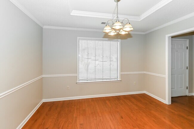 Building Photo - 6901 River Birch Rd