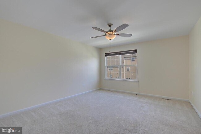 Building Photo - 105 Polo Way