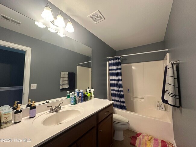 Building Photo - 509 Blue Angel Ct