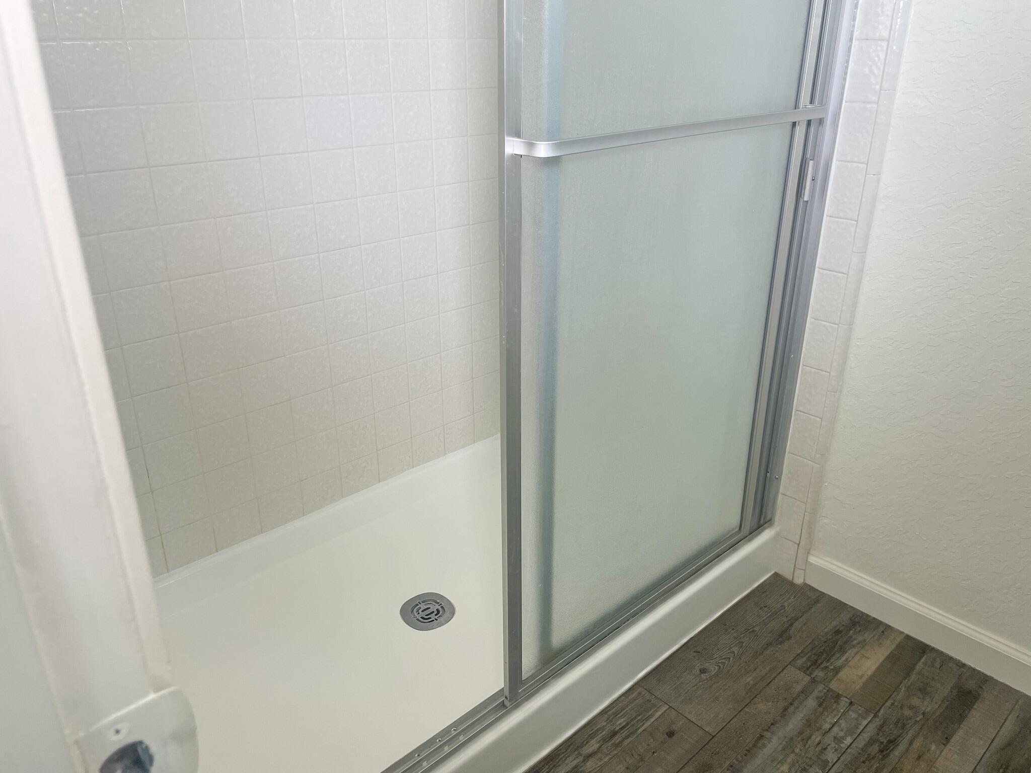 Master Bathroom Shower - 25770 Mariposa St