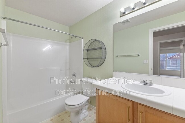 Building Photo - 17634 SW September Ln