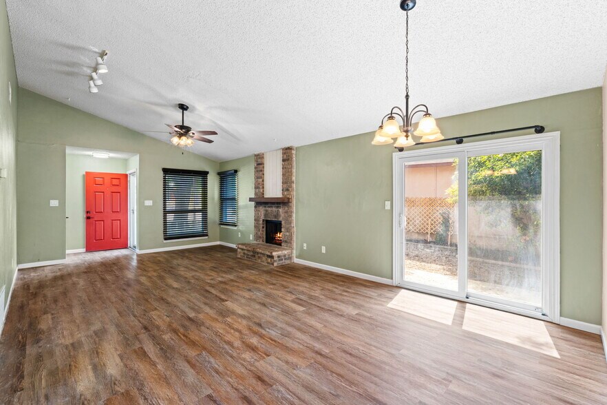 Building Photo - 12079 Stoney Brg