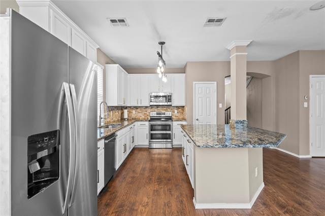 Building Photo - 420 Magnolia Dr