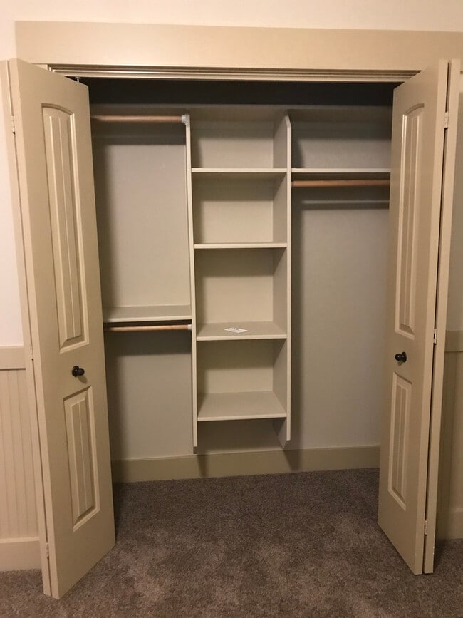 Building Photo - Beautiful home in Eagles Shadowridge subdivision