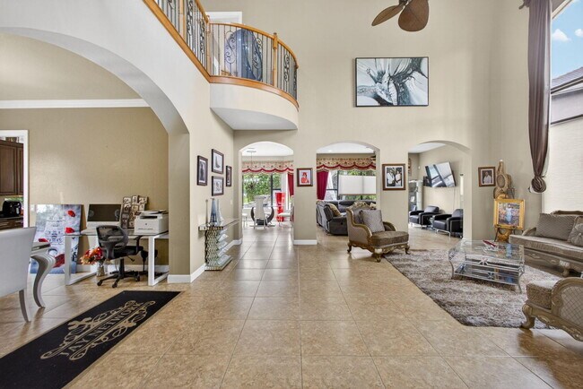 Building Photo - 3501 Collonade Dr