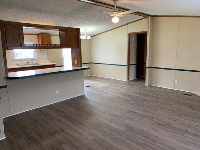 Building Photo - 3BD/2B Mobile Home in Clyatville, GA