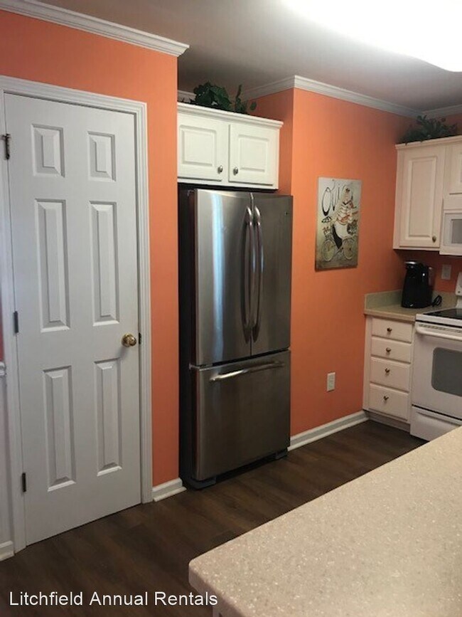 Building Photo - 3 br, 2 bath House - 749 Blue Stem Dr Unit...