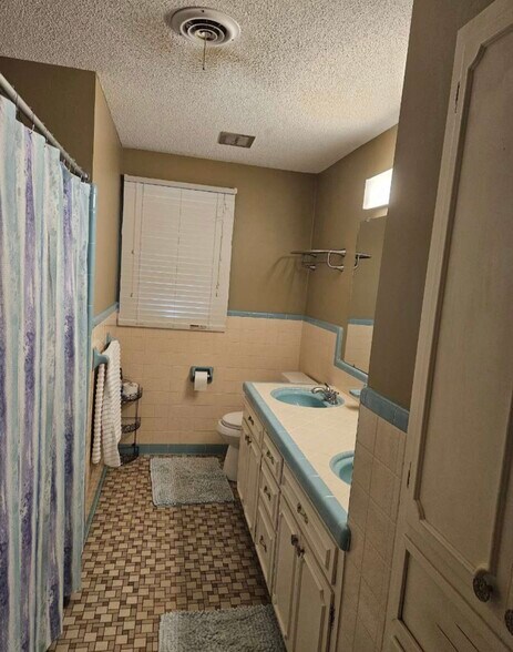 Building Photo - 11524 Padgett Switch Rd