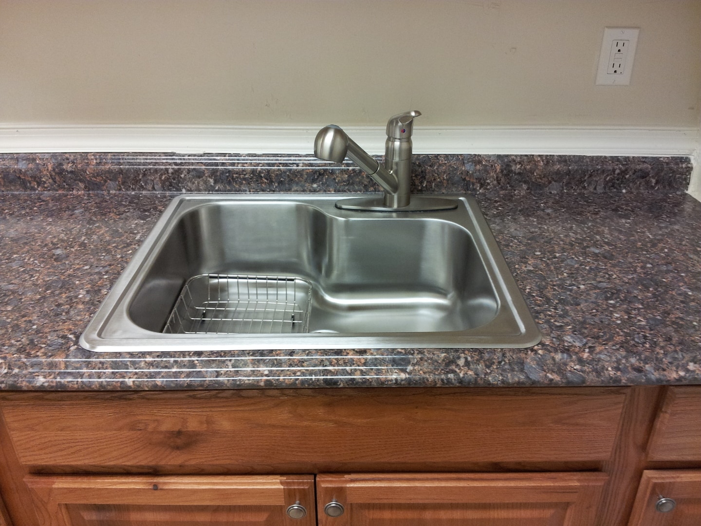 Building Photo - 220 Allison St NW