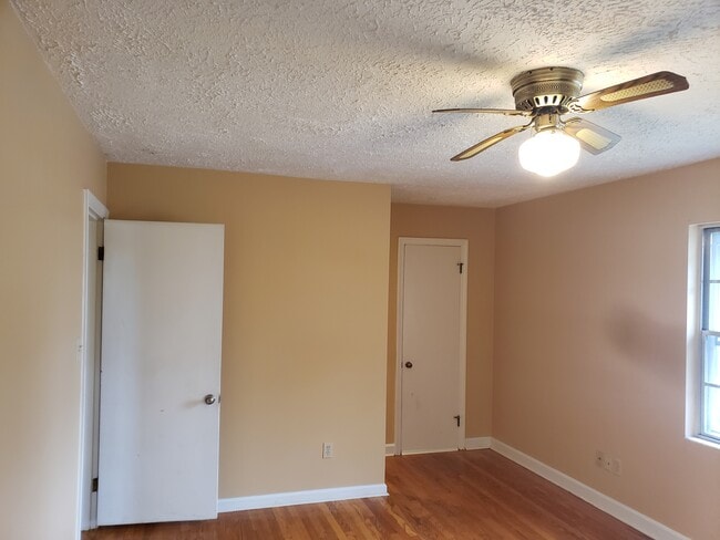 Building Photo - 6436 Strawberry Ln