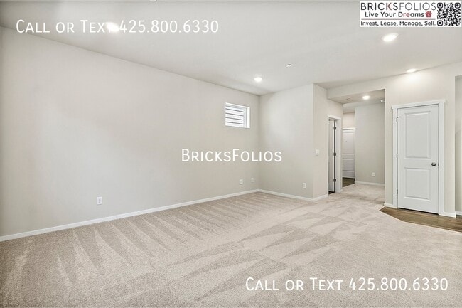 Building Photo - 4261 Pronghorn Pl