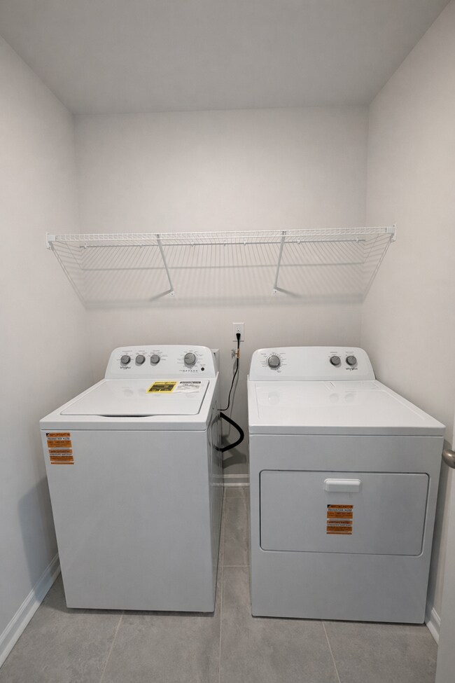 Building Photo - **6 Month Lease** New Construction Home-Hendersonville