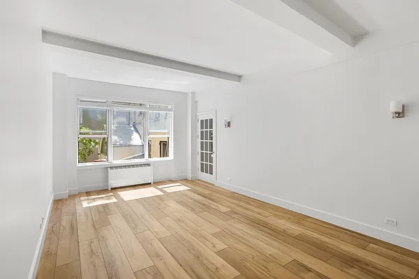 Building Photo - 133 E 39th St