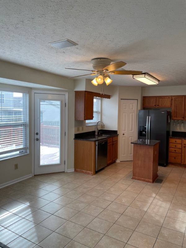 Building Photo - 7516 Swindon St